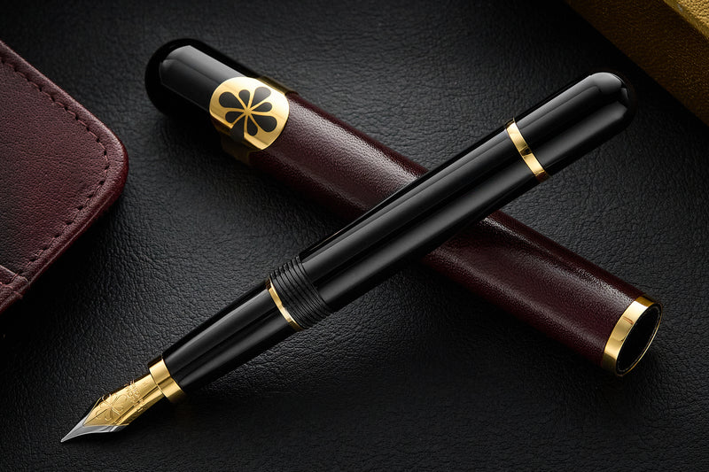 Diplomat XO Fountain Pen - Leather Dark Red (Special Edition)