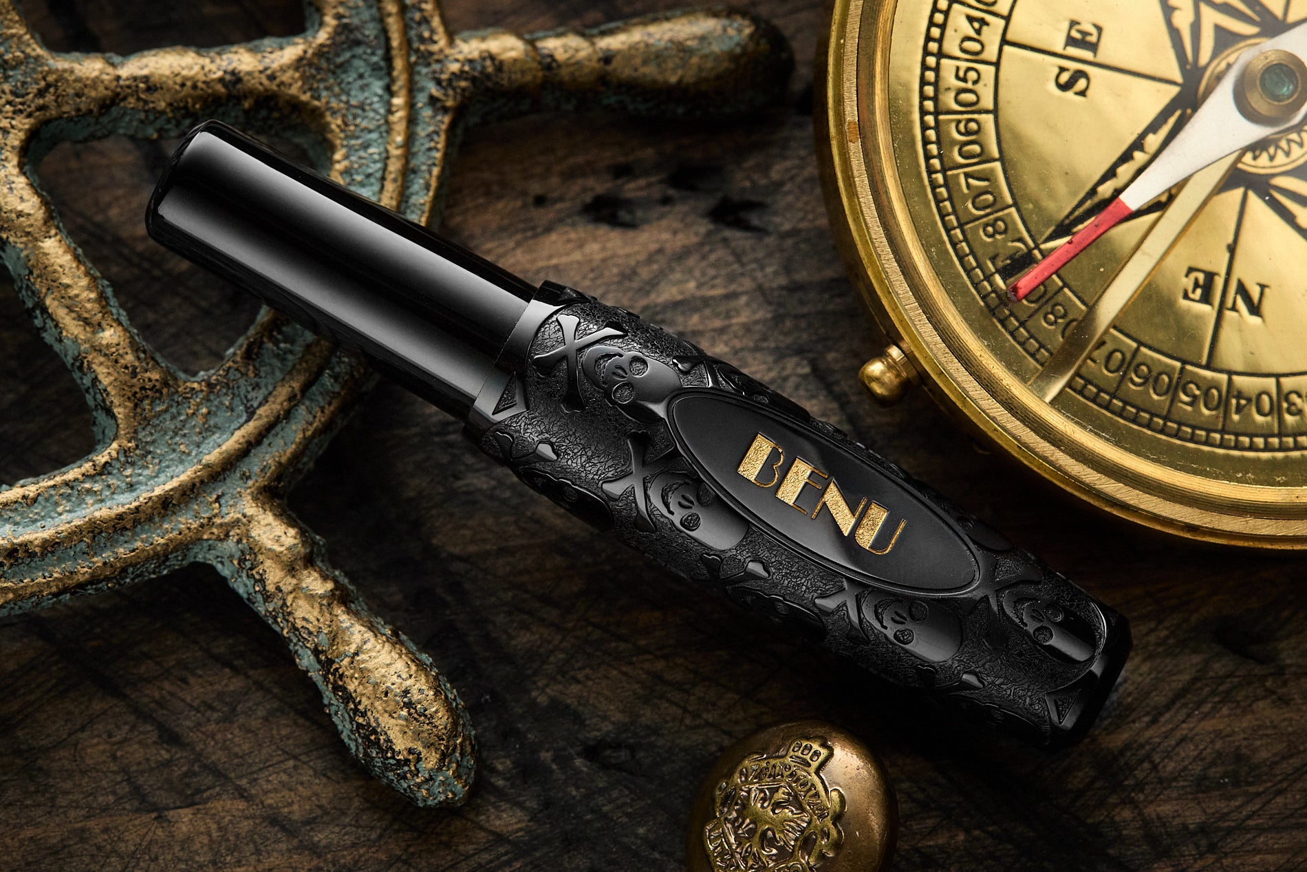 BENU Pixie Fountain Pen - Jolly Roger Black