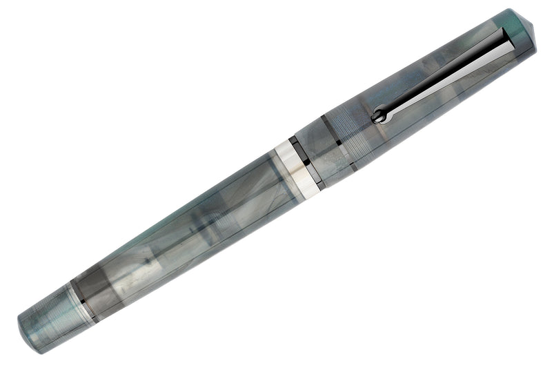Delta Duna Fountain Pen - Zephyr