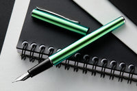 Diplomat Traveller Fountain Pen - Funky Green