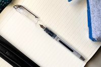 Itoya Blade Fountain Pen - Black