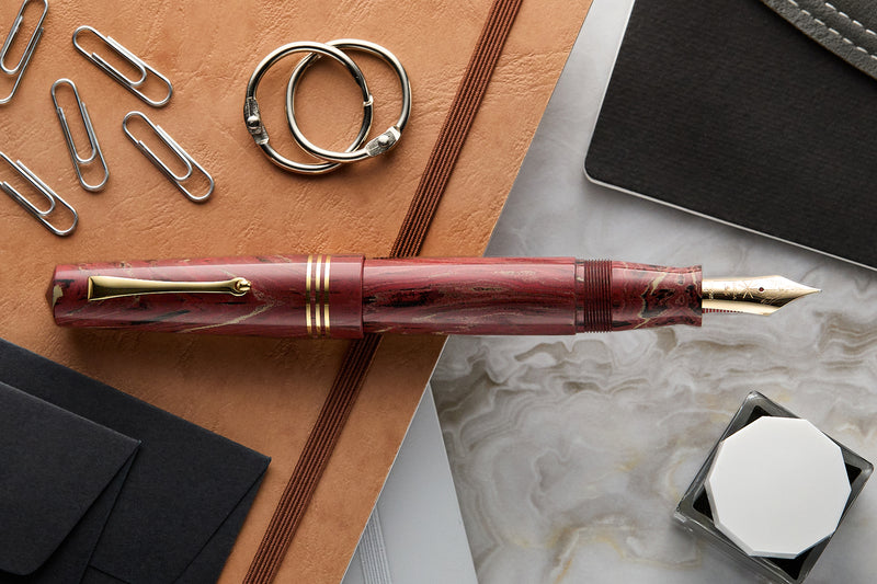 Maiora Everest Fountain Pen - Vulcania