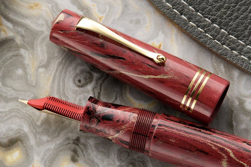 Maiora Everest Fountain Pen - Vulcania