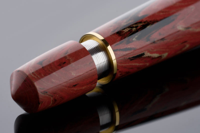 Maiora Everest Fountain Pen - Vulcania