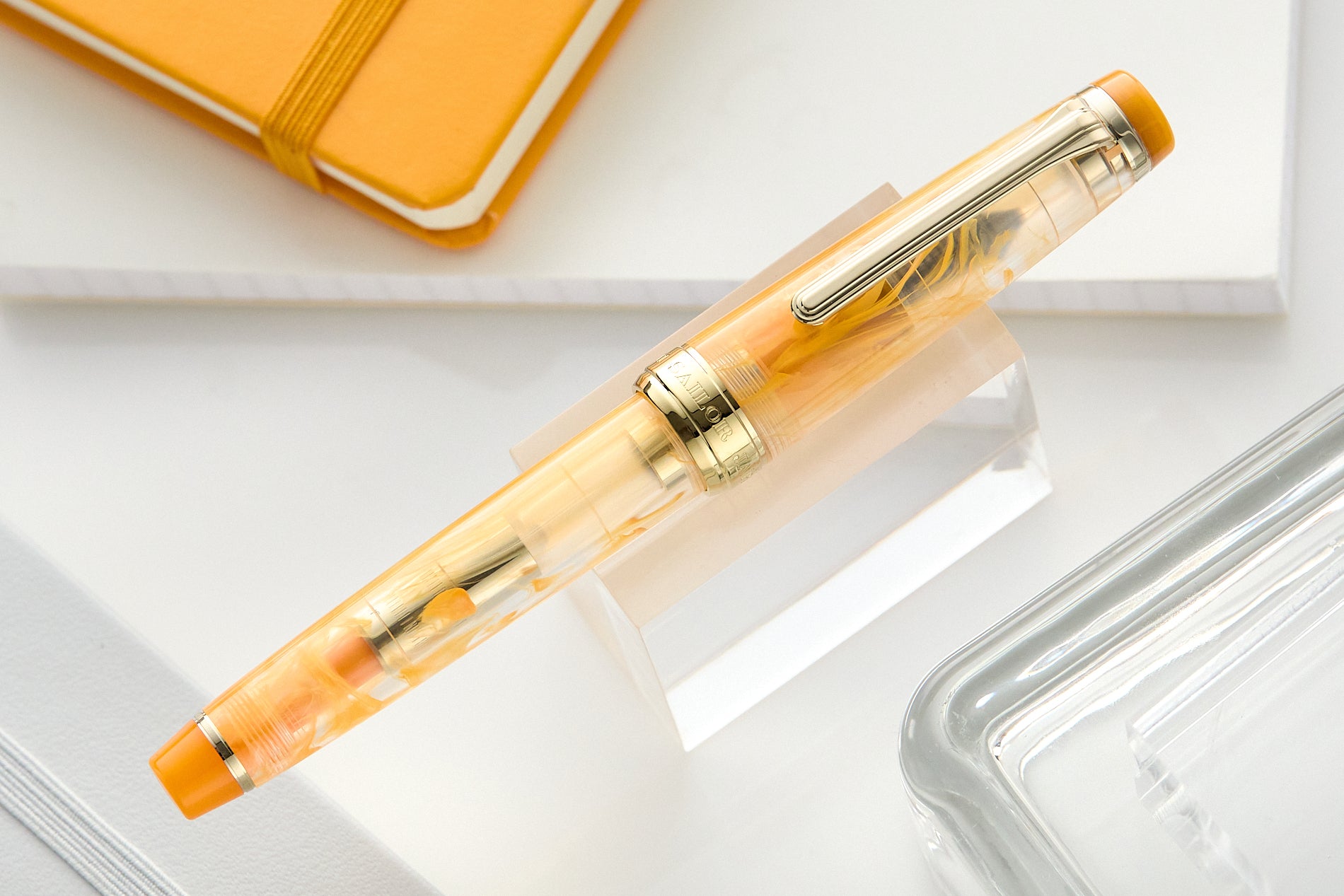 Sailor Veilio Fountain Pen - Pearl Orange (Limited Production)