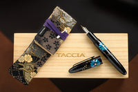 TACCIA Miyabi Bon-Bori Fountain Pen - Blue Daisies (Limited Edition)