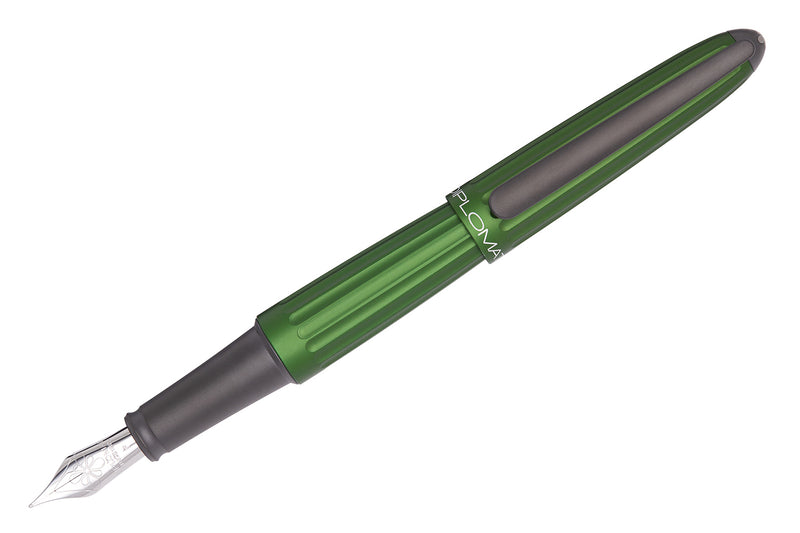 Diplomat Aero Fountain Pen - Green