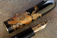 Namiki Yukari Royale Maki-e Fountain Pen - Lioness and Cubs