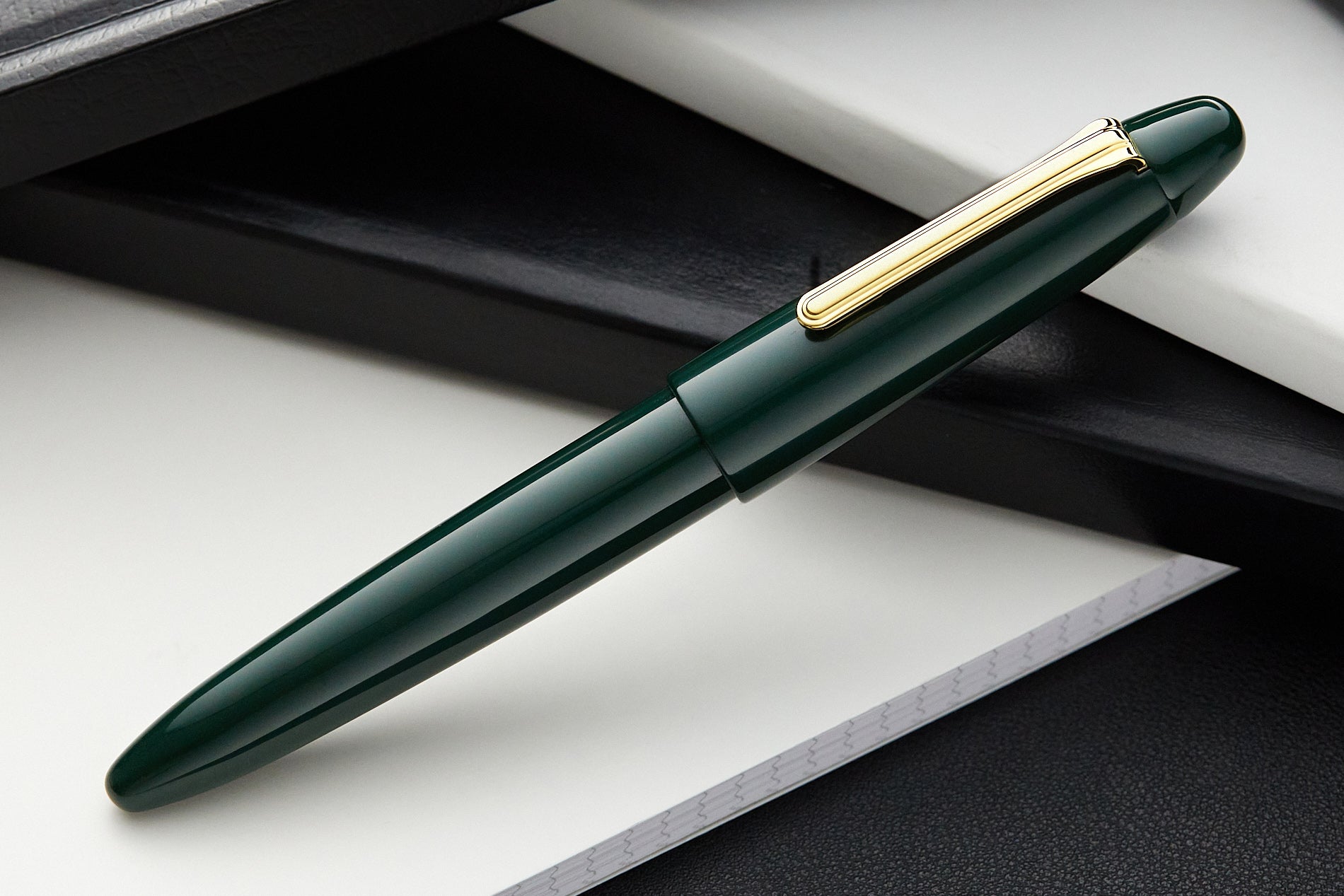 Sailor 1911 King of Pens Color Urushi Ebonite Fountain Pen - Pine Green