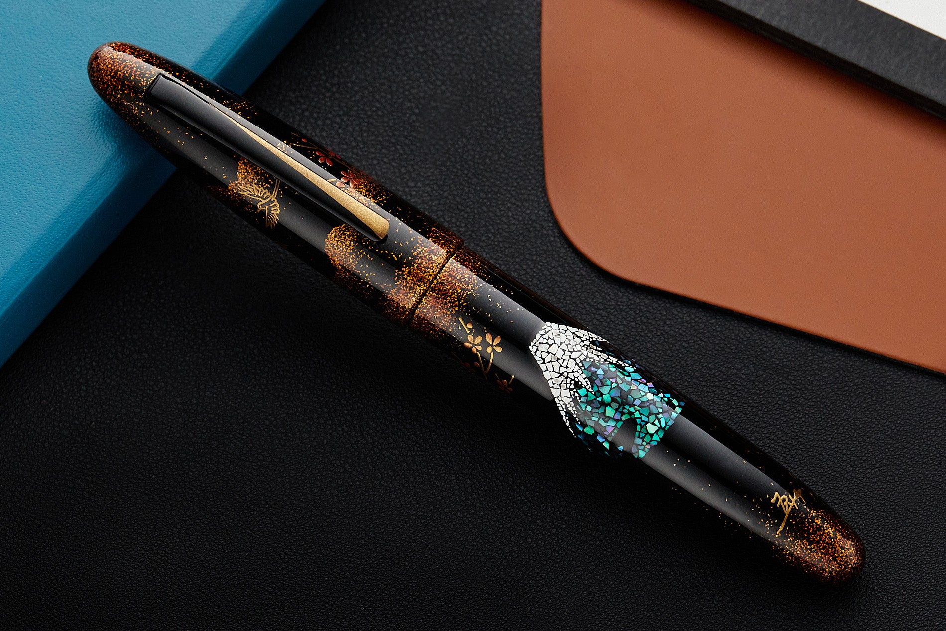 Taccia Miyabi Empress Fujiyama Fountain Pen (Limited Edition)