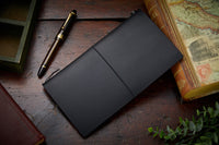 Traveler's Notebook - Black (Regular)